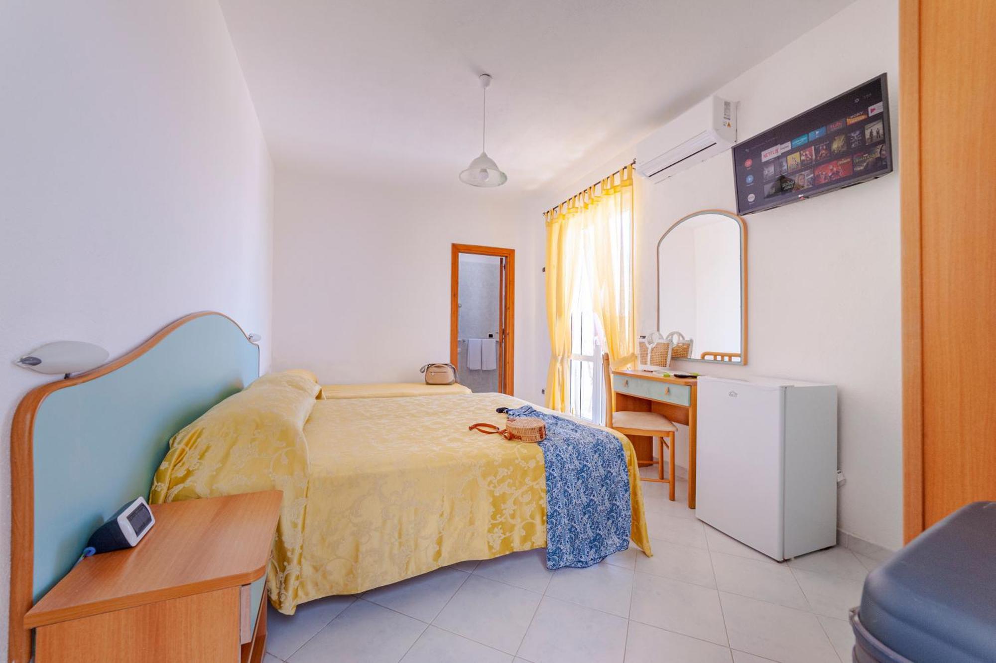 Hotel Poggio Del Sole à Forio di Ischia Extérieur photo