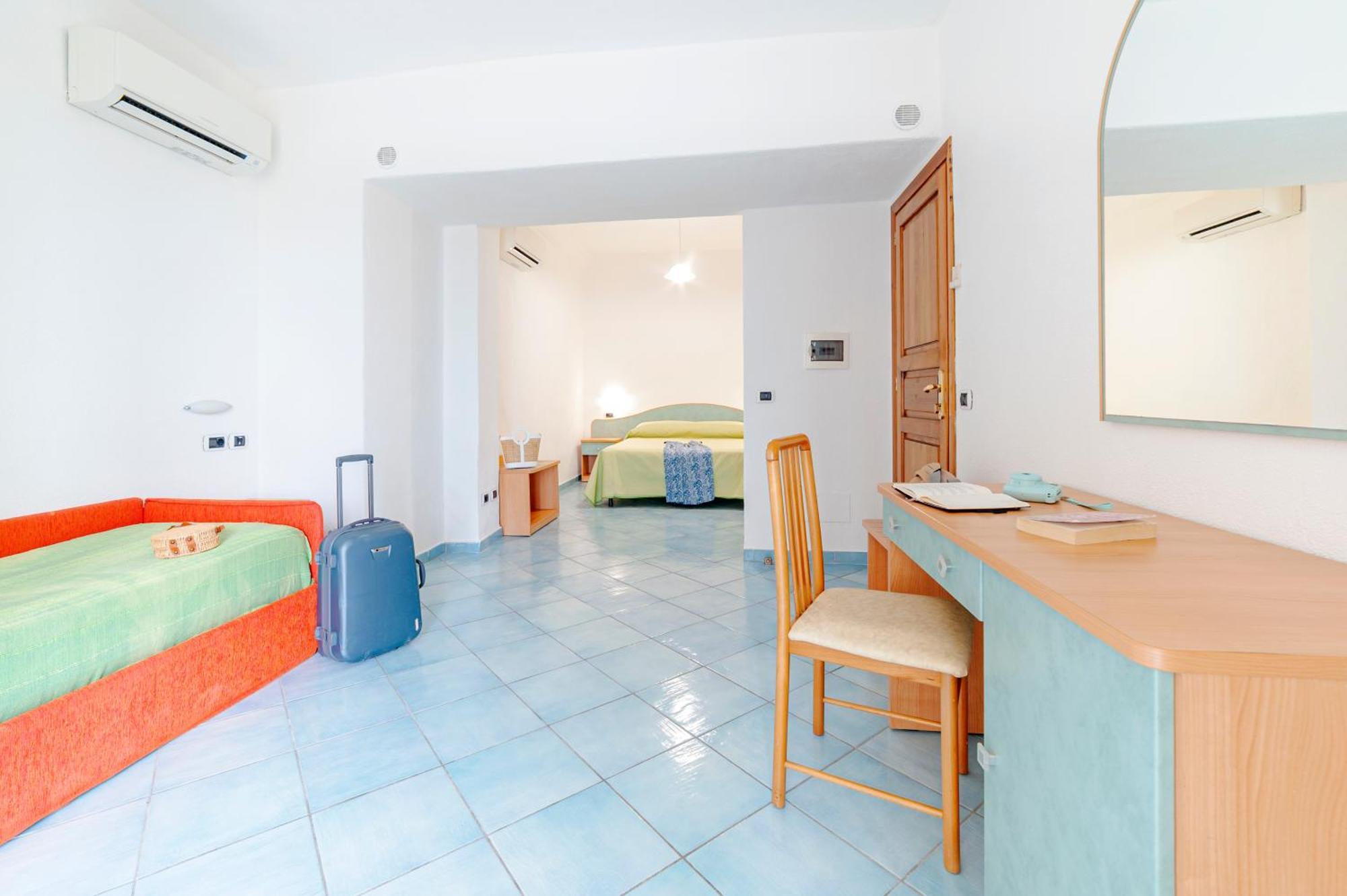 Hotel Poggio Del Sole à Forio di Ischia Extérieur photo