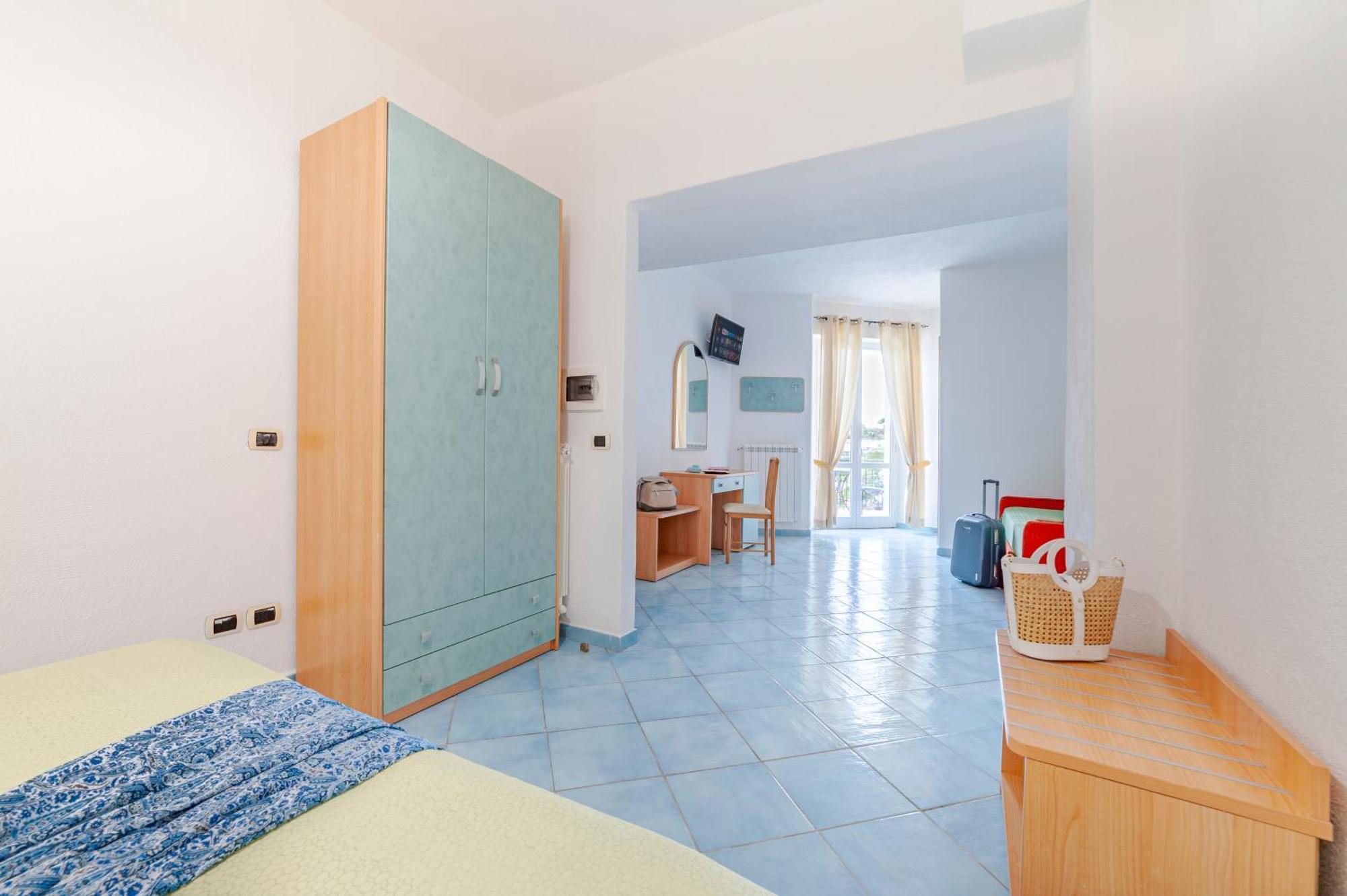 Hotel Poggio Del Sole à Forio di Ischia Extérieur photo